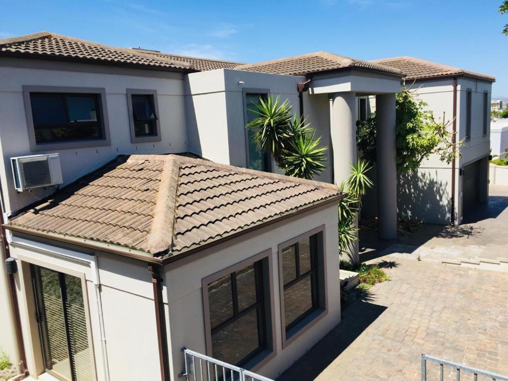 Harbour Close Boutique Villa ケープタウン エクステリア 写真